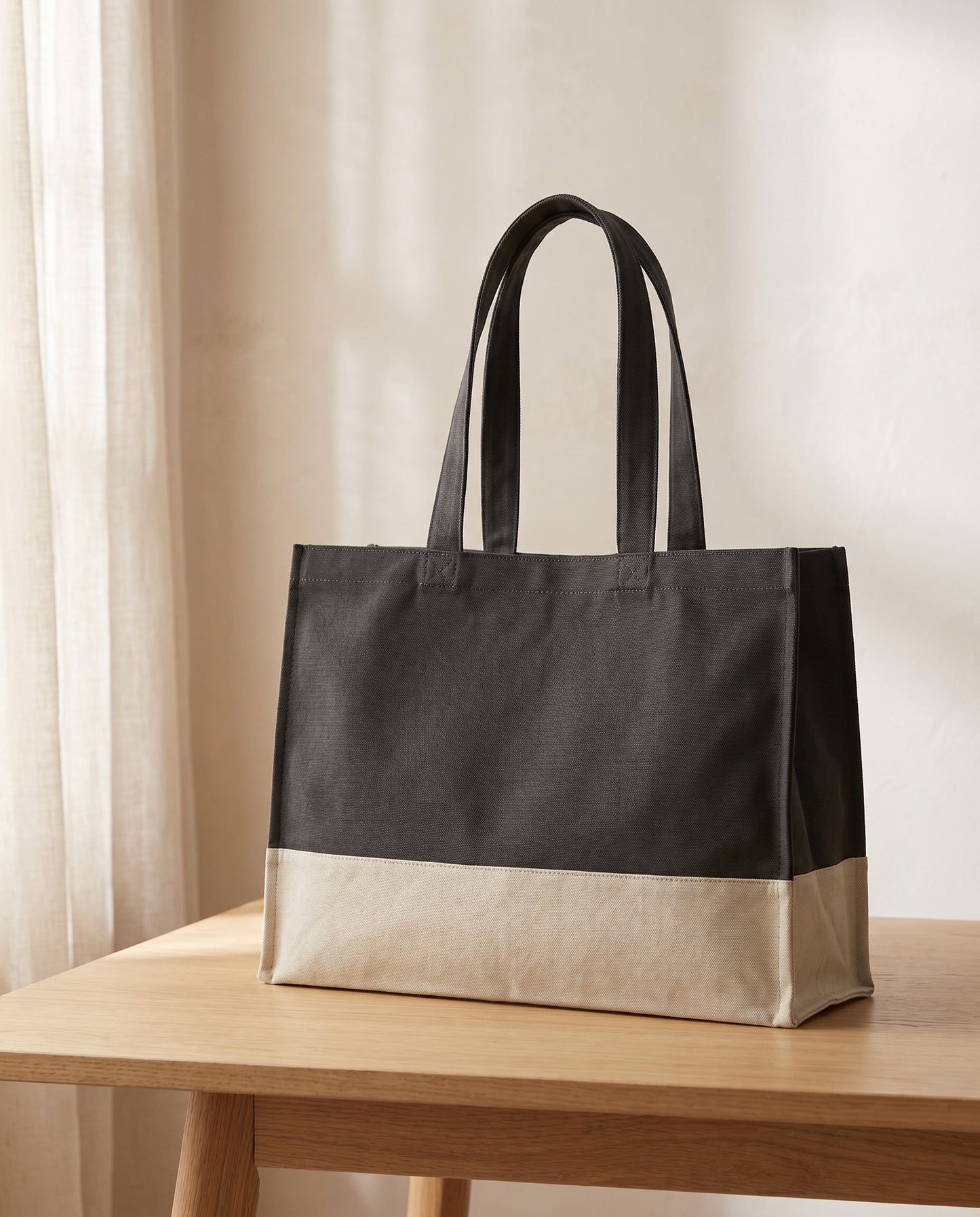 EarthAware Organic Contrast Shopper in Black/Natural
