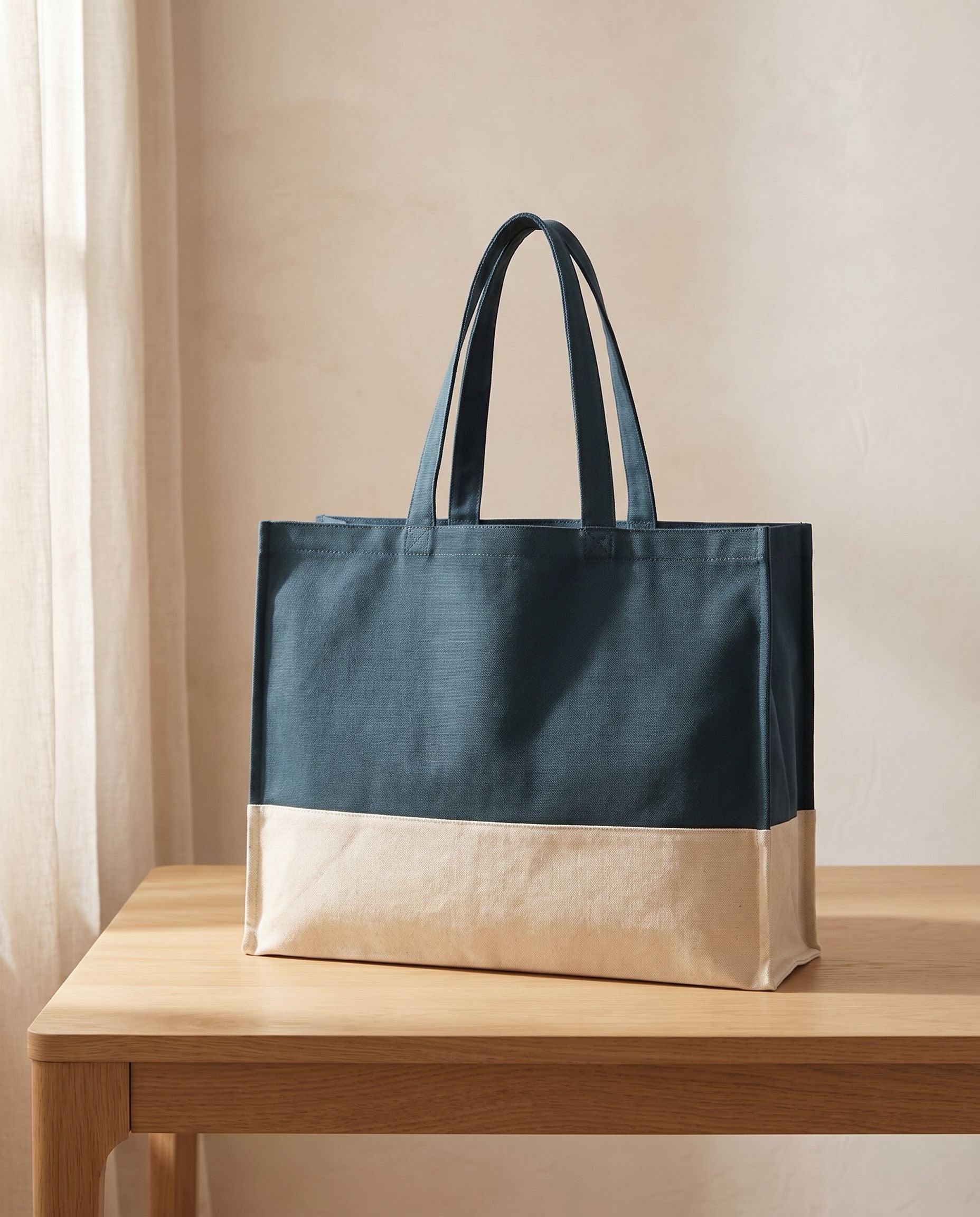 EarthAware Organic Contrast Shopper in Dark Marine/Natural